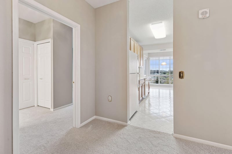100 Clydesdale Trl #305, Medina, MN 55340