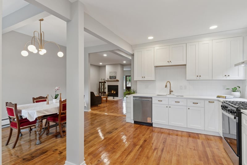 900 E River Ter, Minneapolis, MN 55414