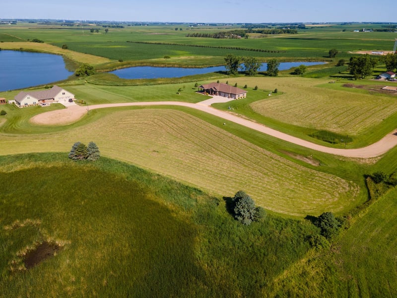 125 Heritage Trl, Hadley, MN 56151