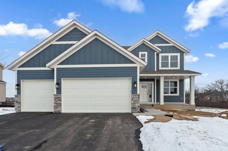 631 Parkside Ct, Eagan, MN 55123