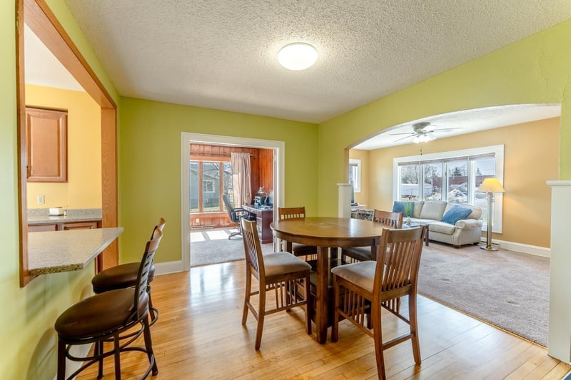 3693 Laverne Ave N, Lake Elmo, MN 55042