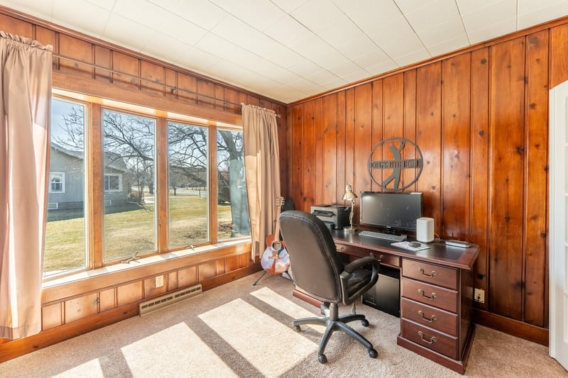3693 Laverne Ave N, Lake Elmo, MN 55042