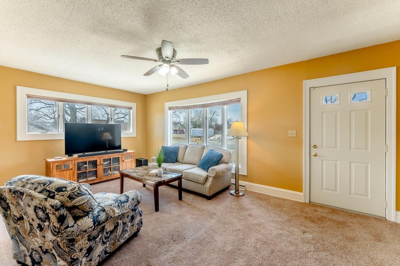 3693 Laverne Ave N, Lake Elmo, MN 55042