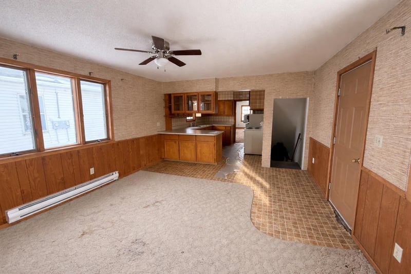 20 E Thorpe Ave, Ada, MN 56510