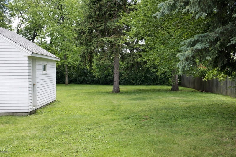20 E Thorpe Ave, Ada, MN 56510