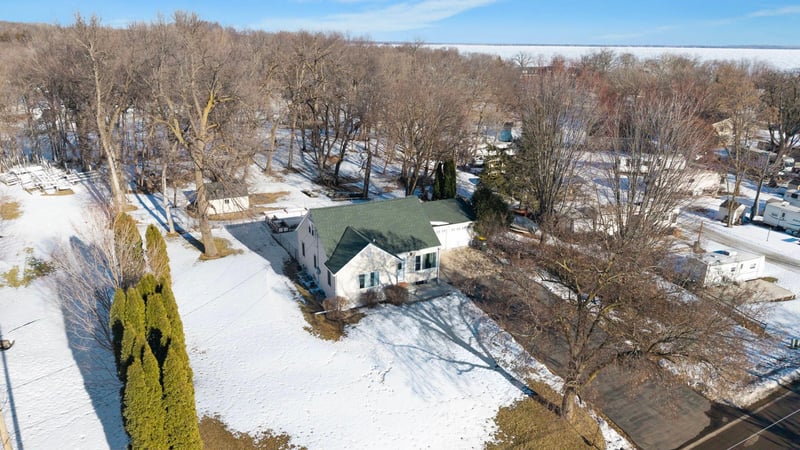 14811 Old Mill Rd, Spicer, MN 56288