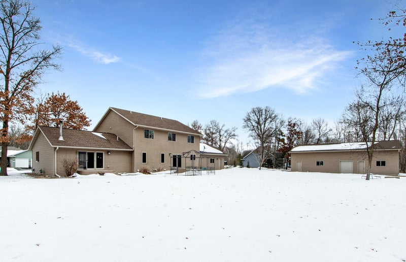 1211 Parkview Dr, Little Falls, MN 56345