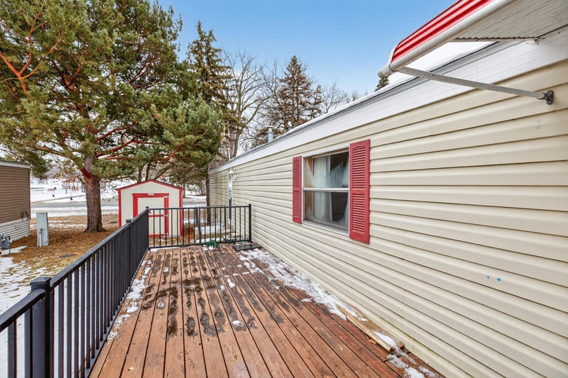 1091 E Cessna Dr, New Brighton, MN 55112