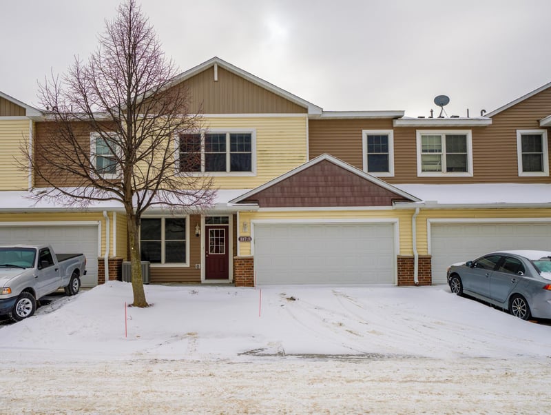 3371 Hazel Trl #B, Woodbury, MN 55129