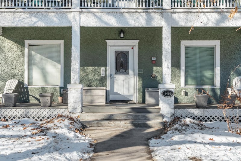 2420 4th Ave S, Minneapolis, MN 55404