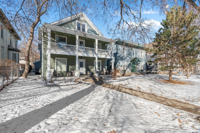 2420 4th Ave S, Minneapolis, MN 55404