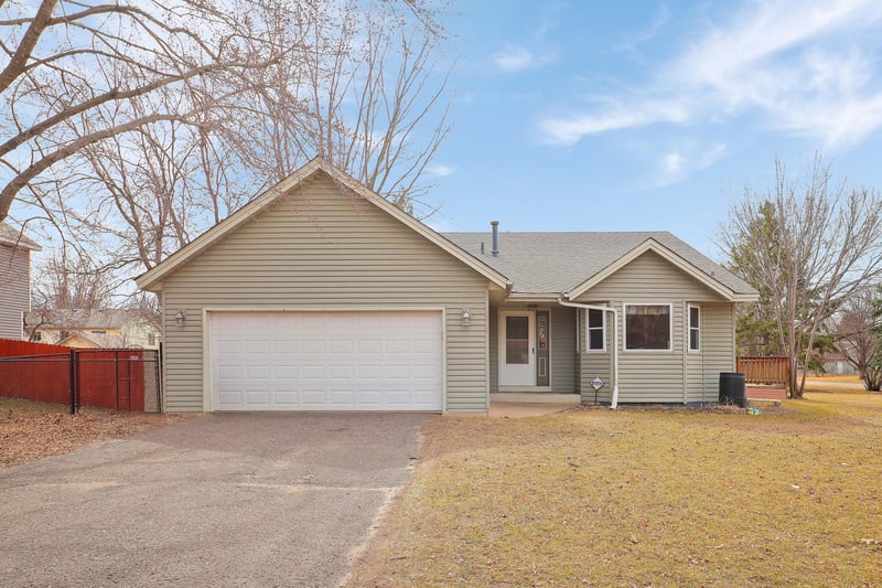 3918 88th Ln NE, Blaine, MN 55014