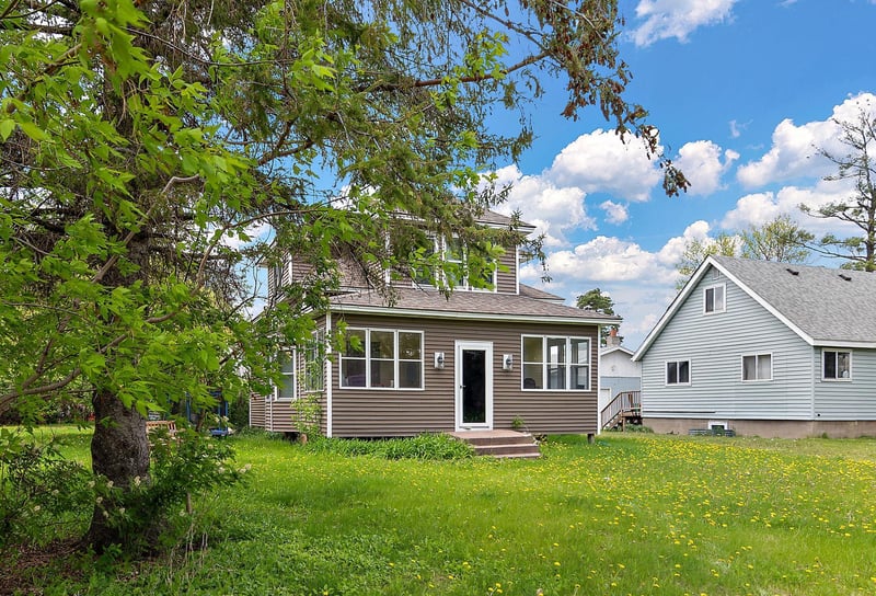465 4th Ave S, Isle, MN 56342