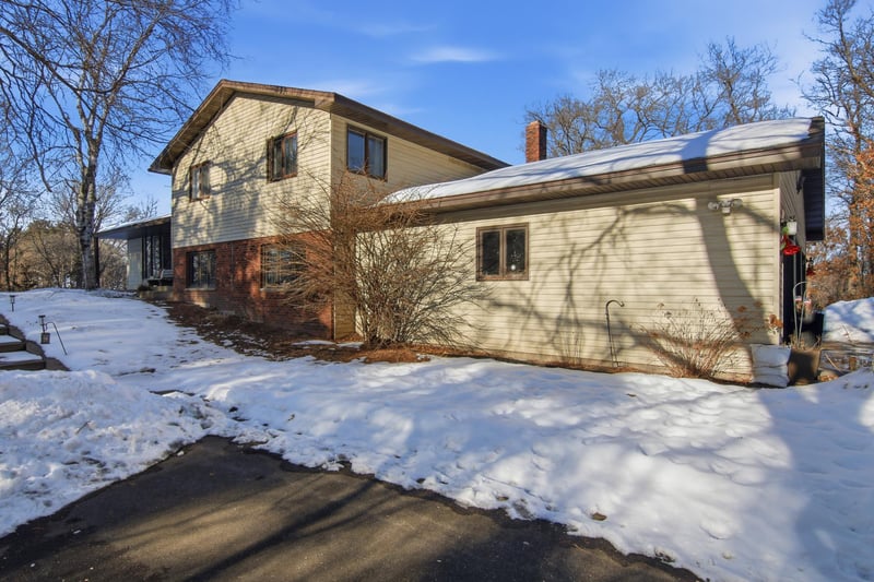 4304 Tamara Dr, Eau Claire, WI 54701