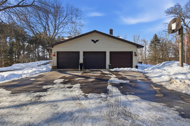 4304 Tamara Dr, Eau Claire, WI 54701