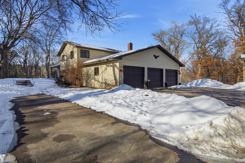 4304 Tamara Dr, Eau Claire, WI 54701
