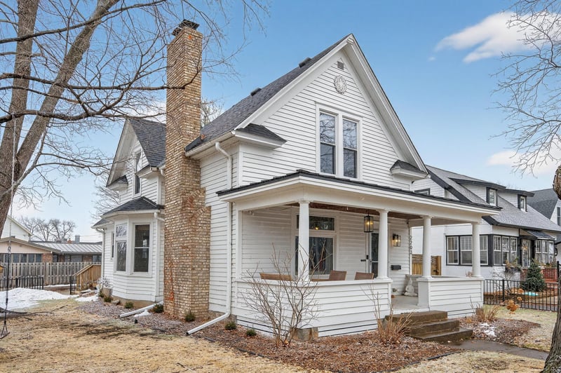 2203 2nd St, White Bear Lake, MN 55110