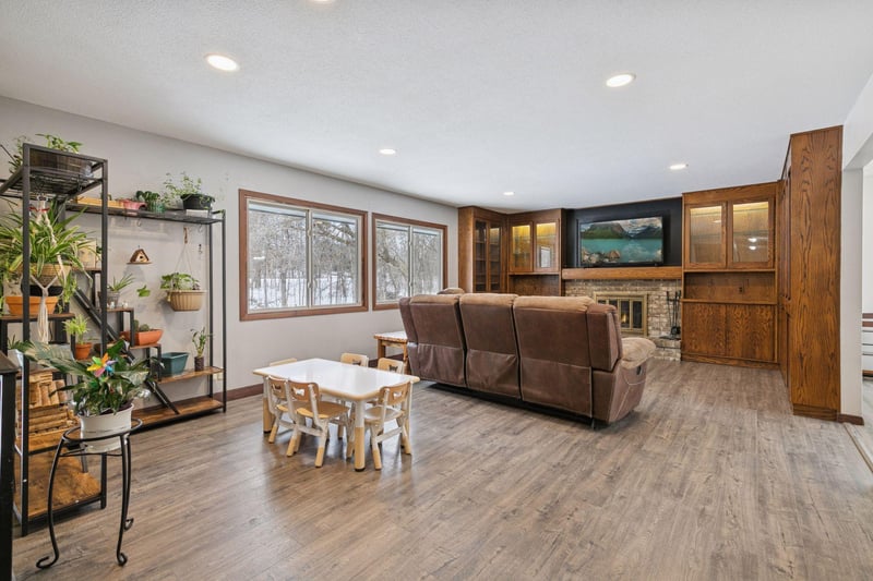 26571 Newport Ave, Webster, MN 55088