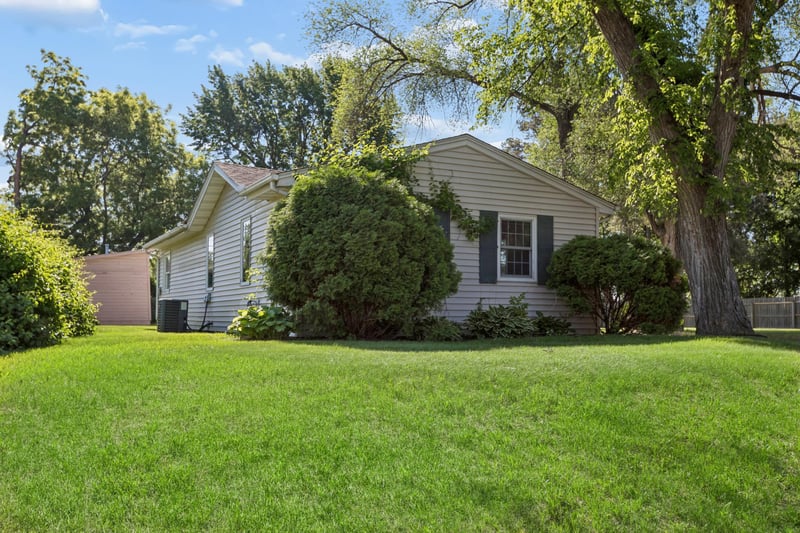8801 2nd Ave S, Bloomington, MN 55420