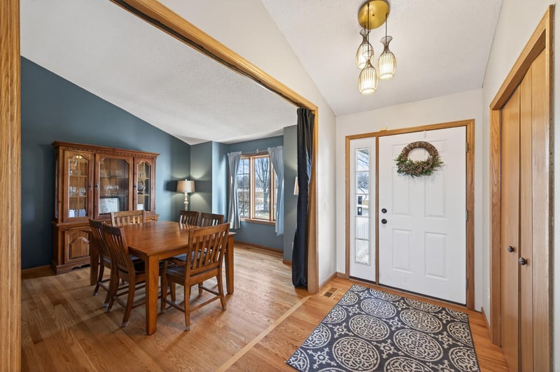 22883 Zion Pw NW, Oak Grove, MN 55005