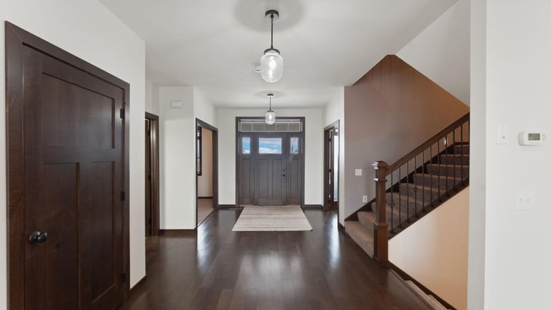 45 Robert St, Elrosa, MN 56325