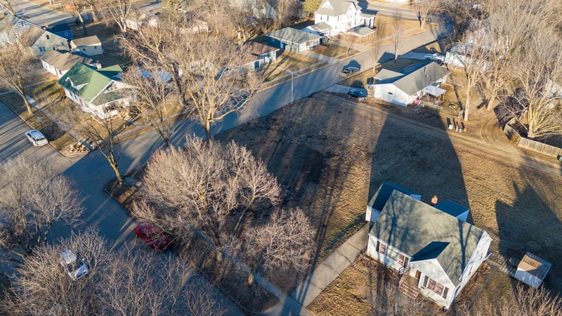 518 NE Park St, Luverne, MN 56156