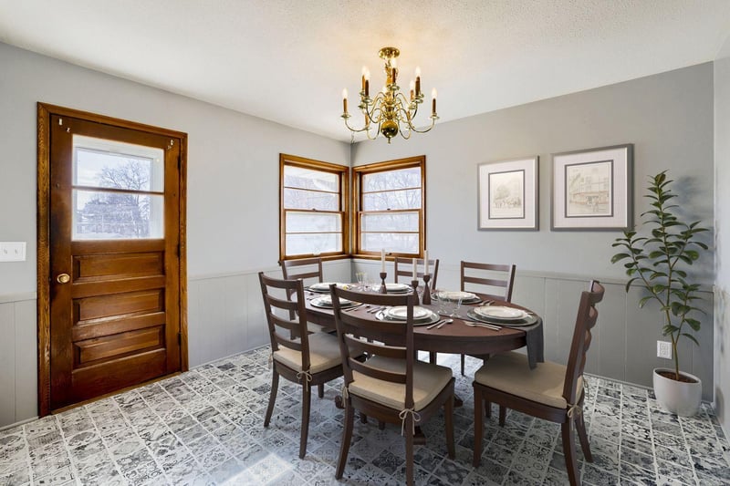 5705 Phoenix St, Golden Valley, MN 55422