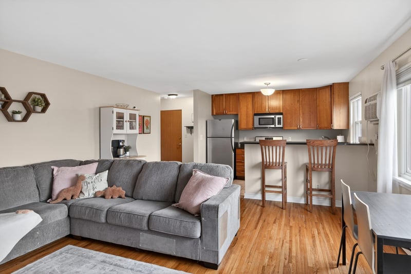 4517 Grand Ave S #206, Minneapolis, MN 55419