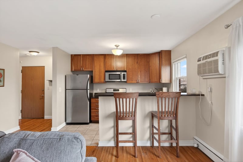 4517 Grand Ave S #206, Minneapolis, MN 55419