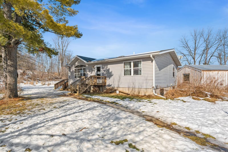 N2286 County Road U, Plum City, WI 54761