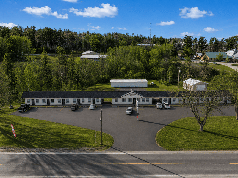 107 Minnesota Ave E, Walker, MN 56484