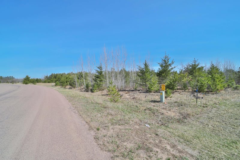 929 Dorado Dr N, Pillager, MN 56473