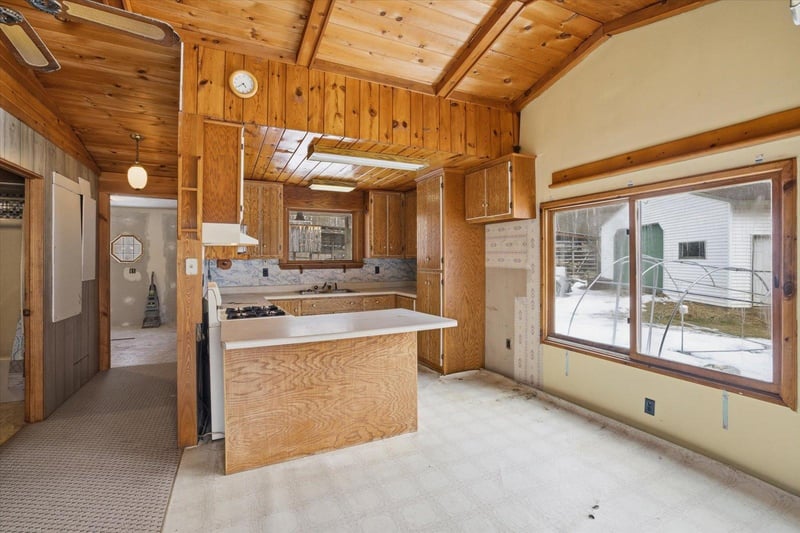 59404 Herron Rd, Bigfork, MN 56628