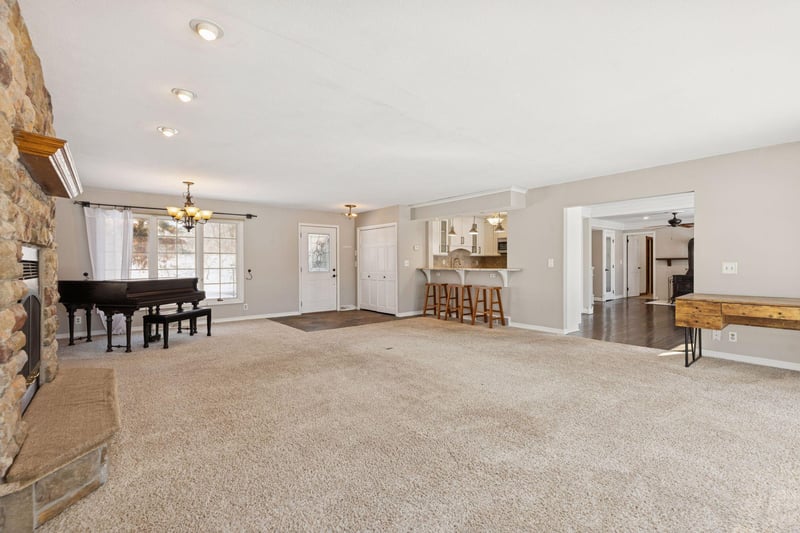 2024 Crosby Rd, Wayzata, MN 55391