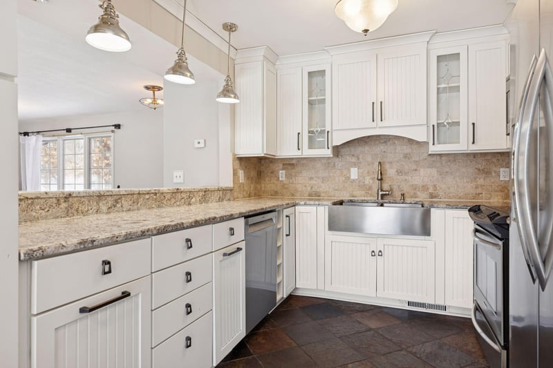 2024 Crosby Rd, Wayzata, MN 55391