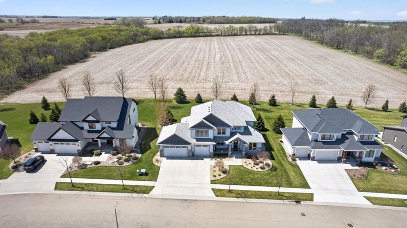 4933 Riley Ln SW, Rochester, MN 55902