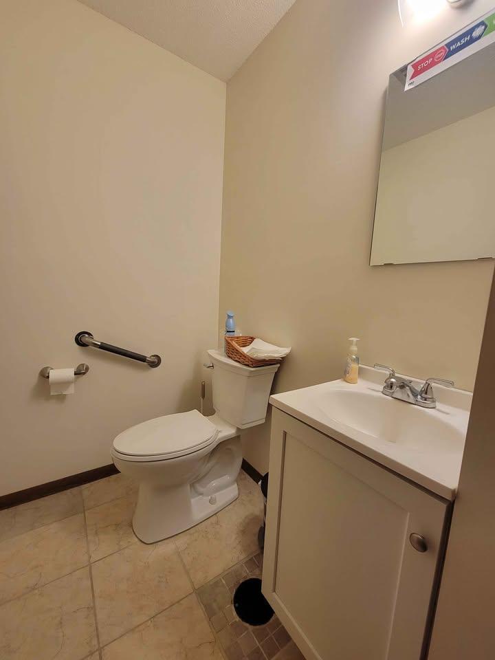 400 Parker Ave W, Dassel, MN 55325