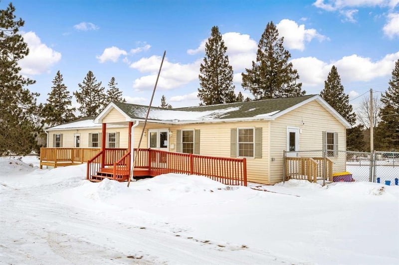 21 Minnesota St, Sandstone, MN 55072