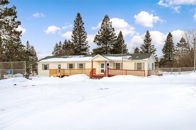 21 Minnesota St, Sandstone, MN 55072