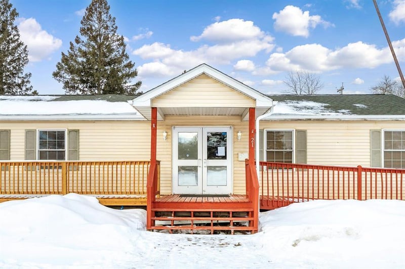 21 Minnesota St, Sandstone, MN 55072