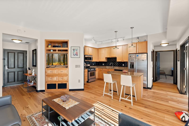 500 E Grant St #1806, Minneapolis, MN 55404