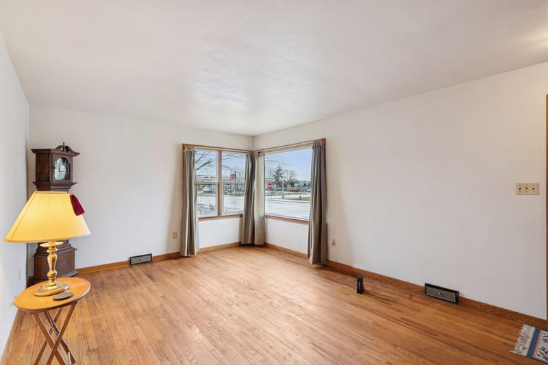 118 Hiawatha Dr E, Wabasha, MN 55981