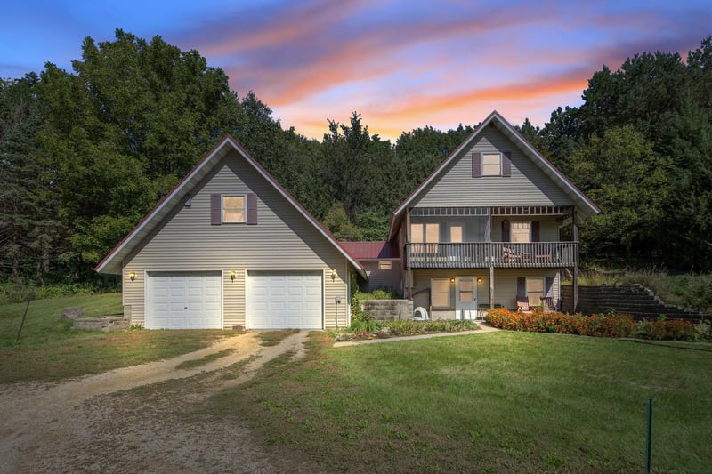 41912 205th Ave, Le Center, MN 56057