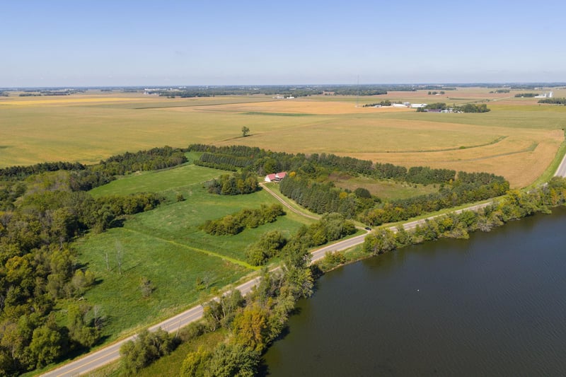 41912 205th Ave, Le Center, MN 56057