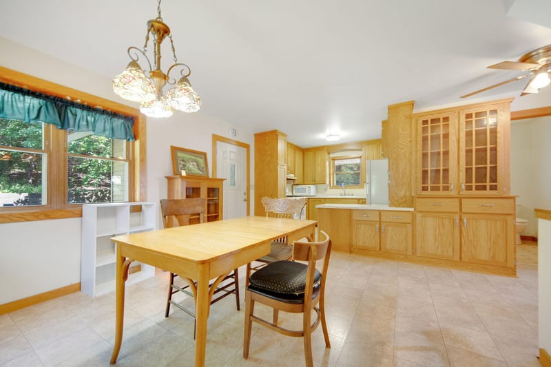 41912 205th Ave, Le Center, MN 56057