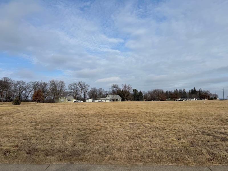 612 Crimson Way, Lake City, MN 55041