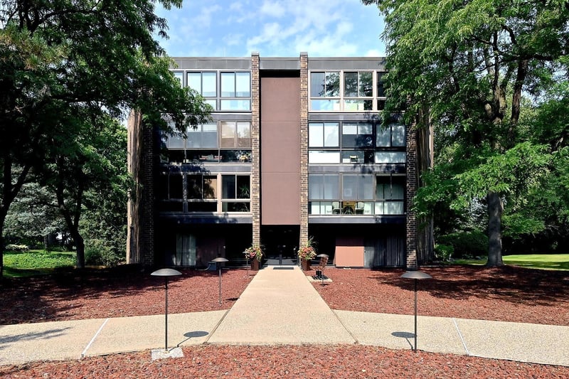 1700 Lexington Ave S #403, Mendota Heights, MN 55118