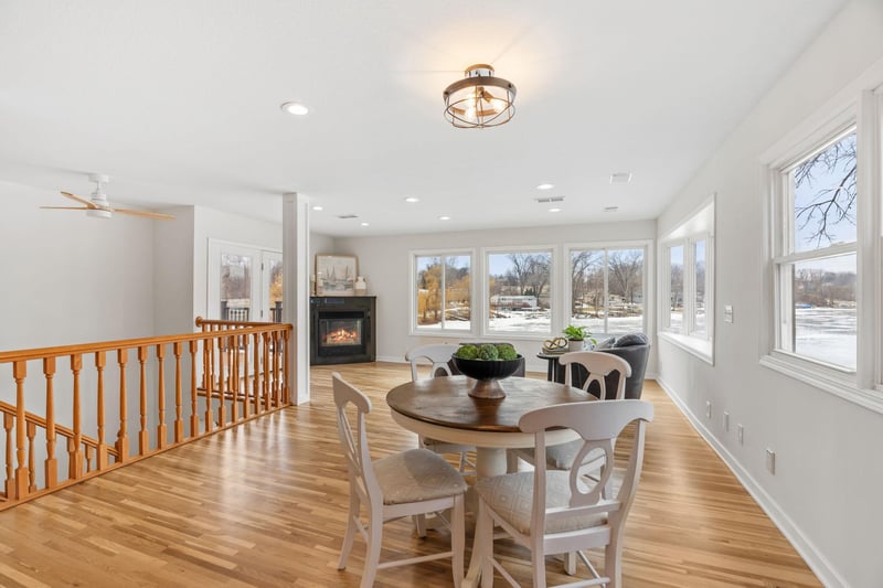 14858 Oakland Beach Ave SE, Prior Lake, MN 55372