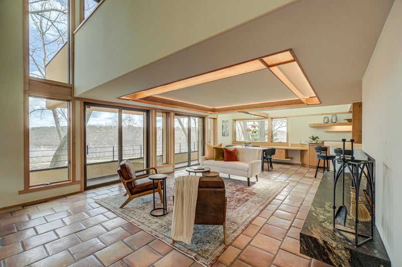 1013 Broadway St N, Stillwater, MN 55082