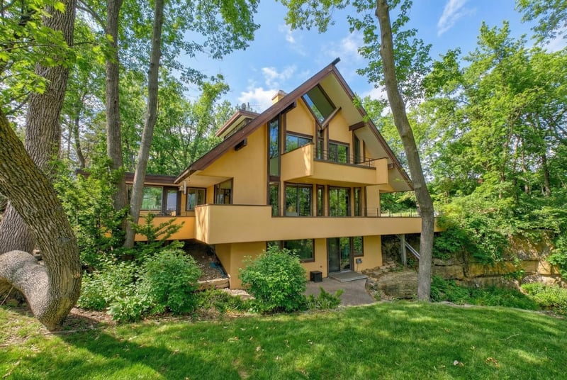 1013 Broadway St N, Stillwater, MN 55082